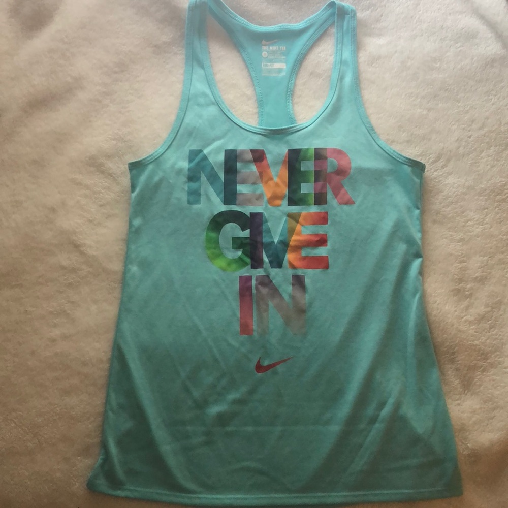 2 Nike Dri-Fit Tops - Picture 3 of 4